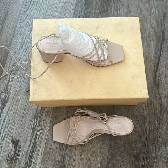 Porte & Paire Women's Leather Strappy Square Toe Sandals Cream Size 6 - Picture 5 of 9